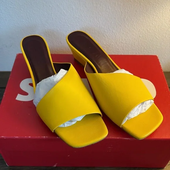 NIB [STAUD] Nevil Leather Wedge Mules In Goldie Women's Sz EU 38.5 / US 8.5 - Picture 3 of 12